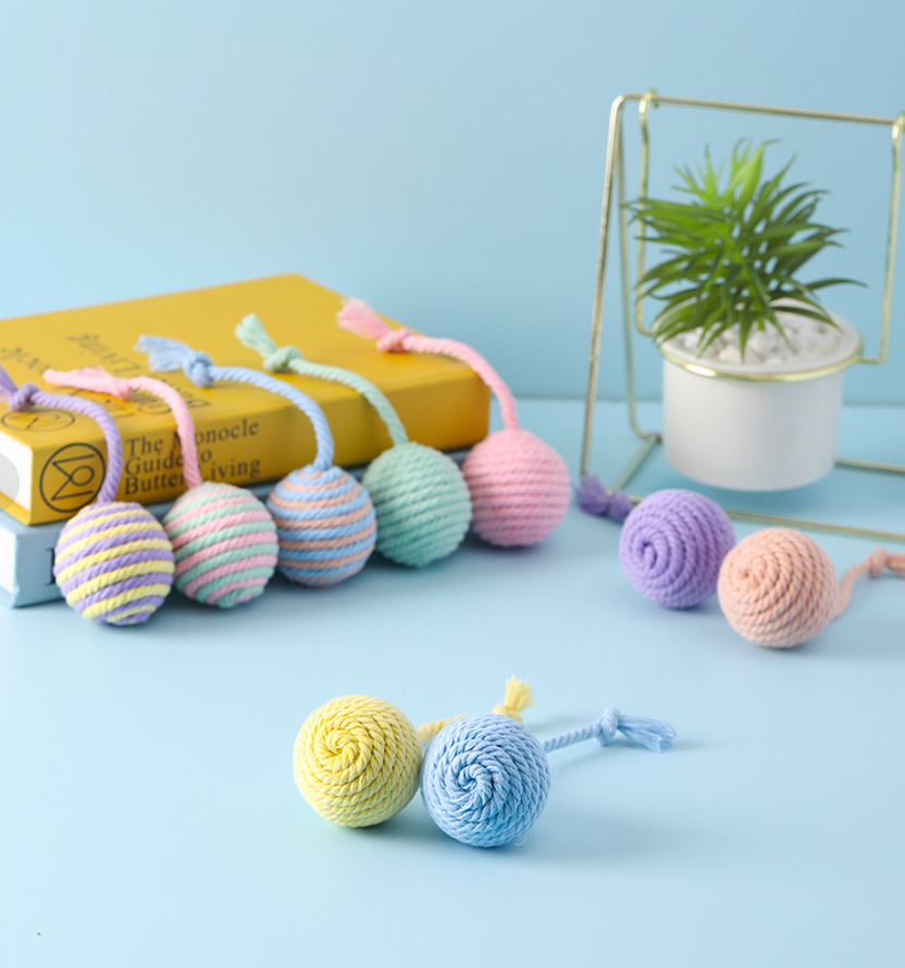 Handgefertigter Katzenball - Mein Shop